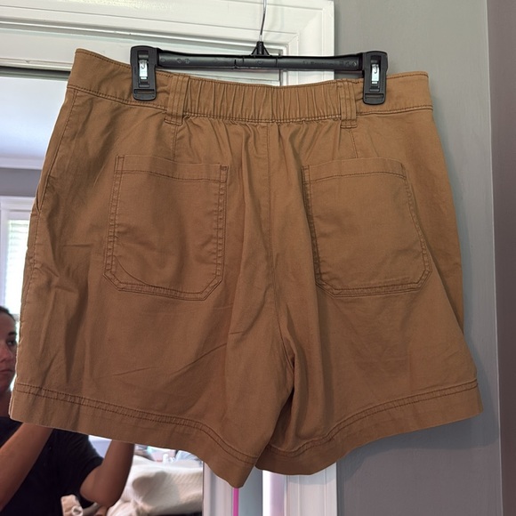 Old Navy High Rise OG Chino shorts - Picture 2 of 4